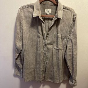 American Eagle button up